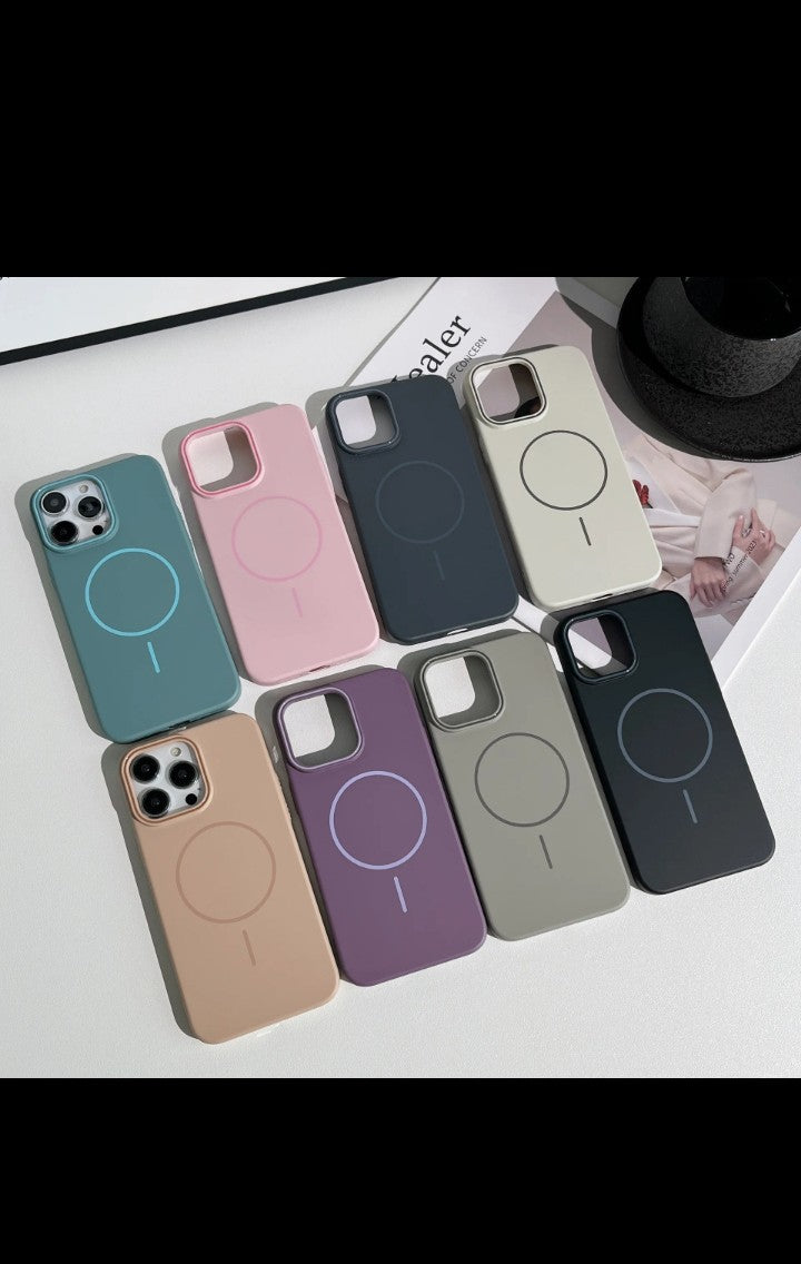 2025 Ultra Thin Style Magnetic Wireless Charging PC Phone Case Cover for iphone 17 16 15 14 13 pro max protective cover